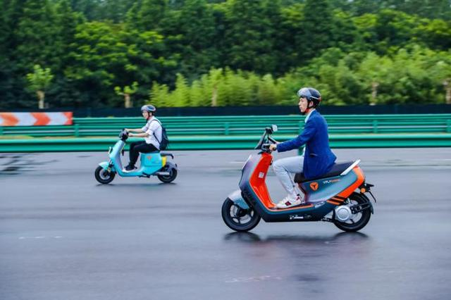 電動(dòng)車蓄電池的壽命延長方法有哪些？